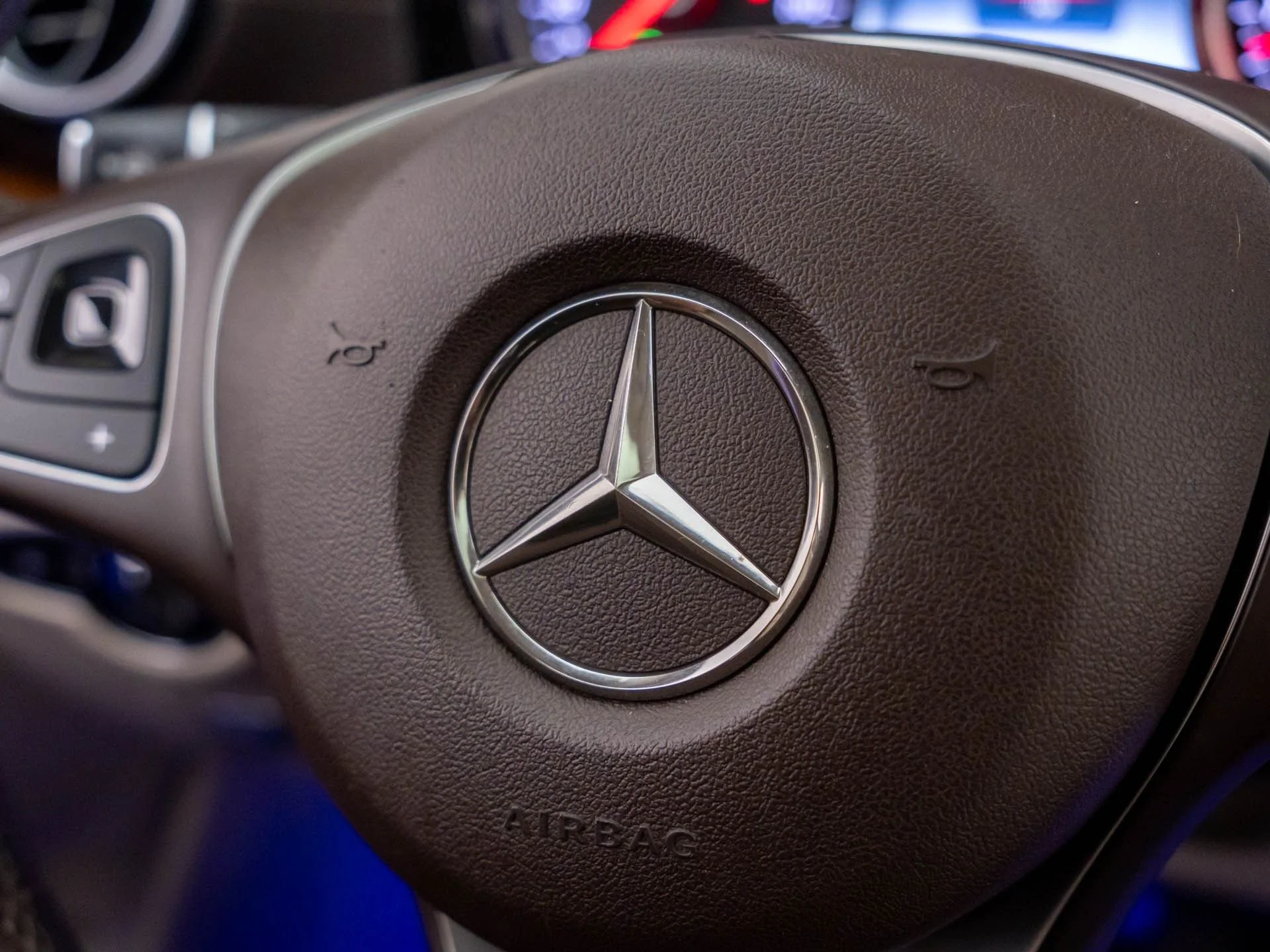 Used 2017 Black Mercedes-Benz E 400 image 23