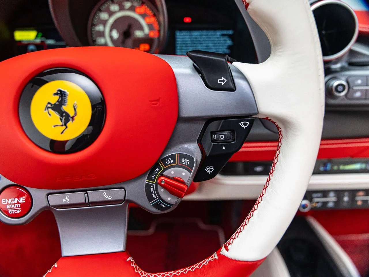 Used 2022 Bianco Cervino - Extra Campionario Ferrari Spider image 35