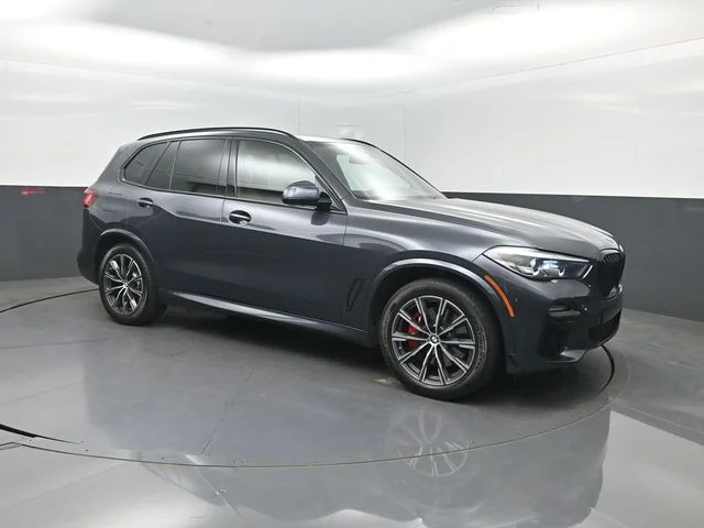 Used 2021 Gray BMW xDrive40i image 37