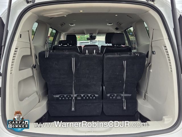 Used 2023 White Chrysler Touring L image 14
