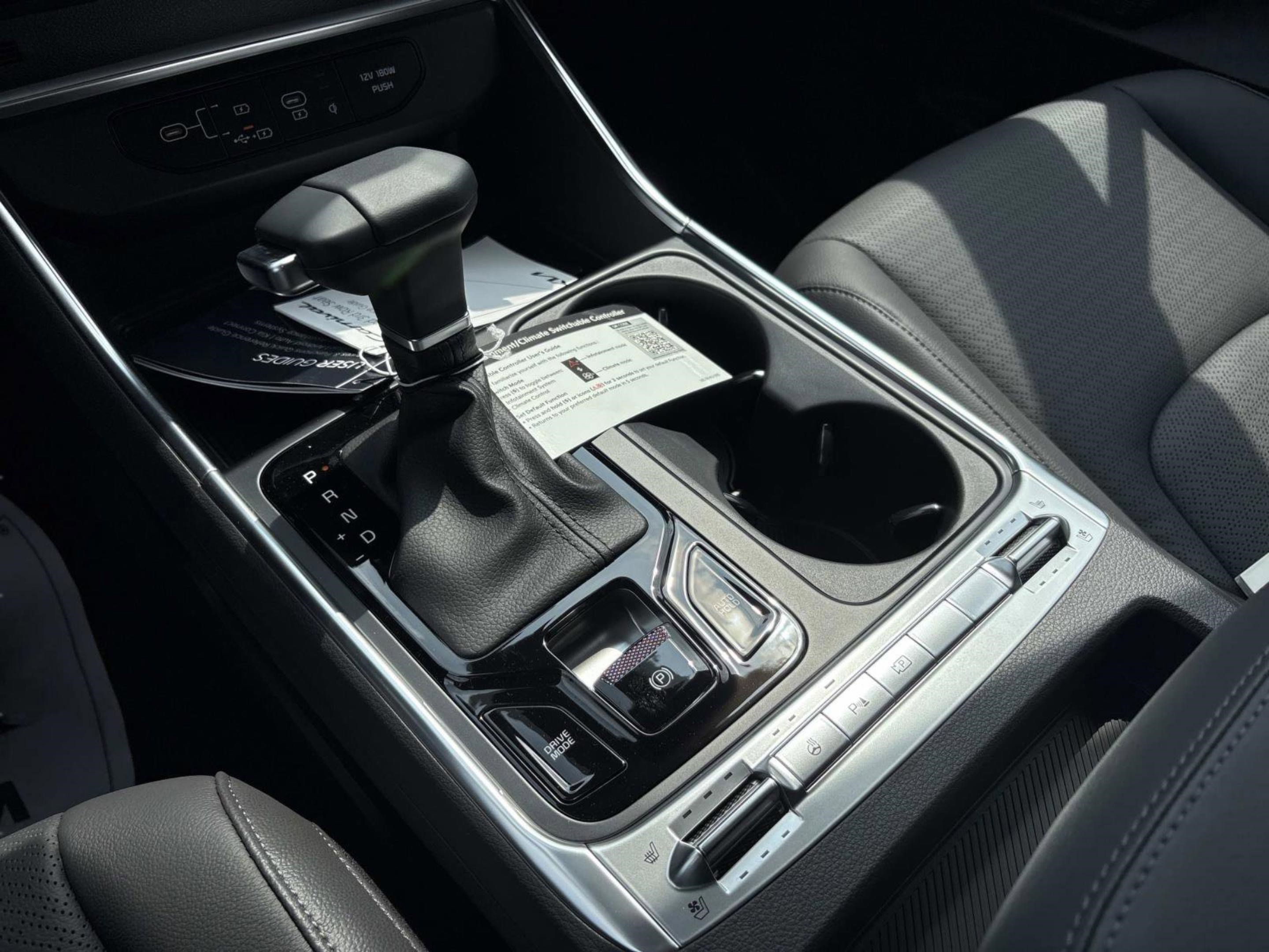 New 2026 Snow White Pearl Kia SX Prestige image 27