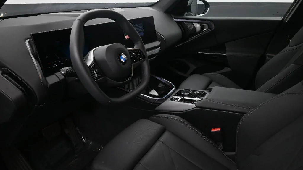 New 2026 Dark Graphite Metallic BMW 30 xDrive image 7