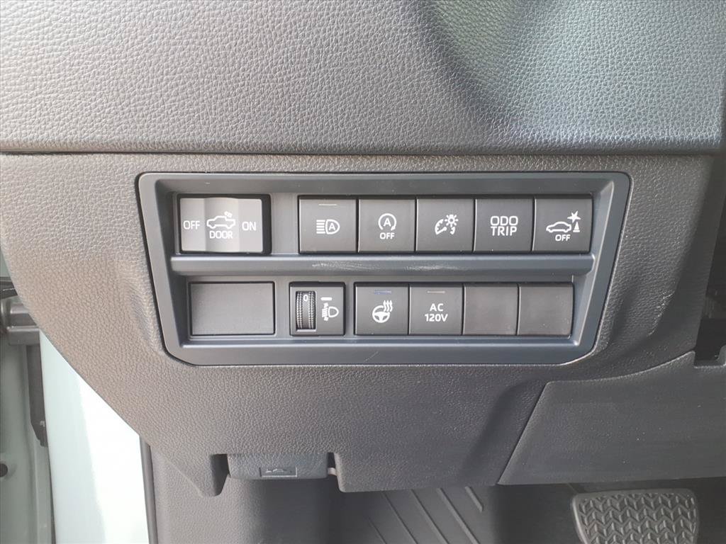 New 2026  Toyota SR5 image 13