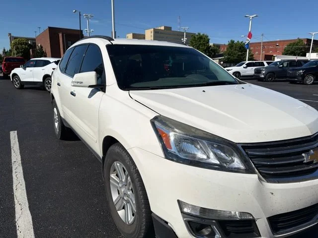 Used 2014 Chevrolet Traverse 2LT with VIN 1GNKRHKD0EJ259688 for sale in Findlay, OH