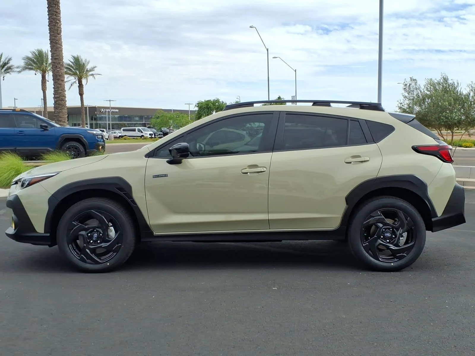 New 2026 SAND DUNE PEARL Subaru Sport Hybrid image 4