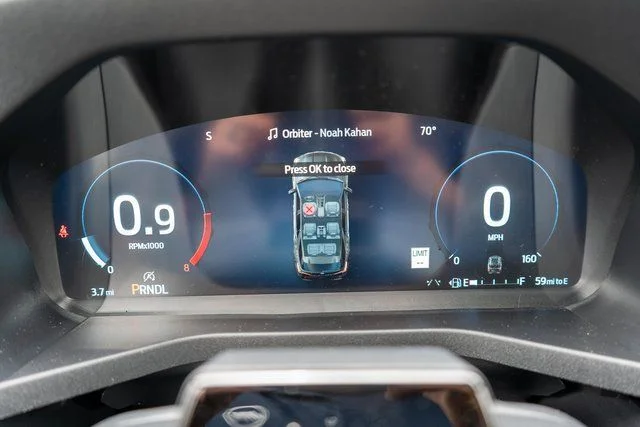New 2026 Carbonized Gray Metallic Ford ST-Line image 15