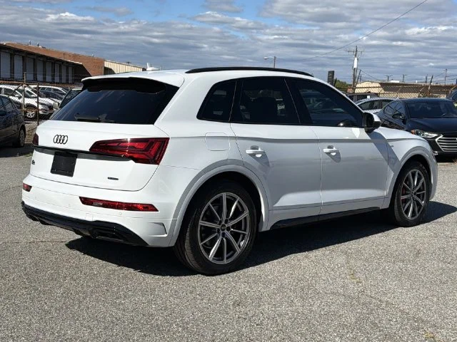 Used 2024 White Audi 55 Premium Plus image 13