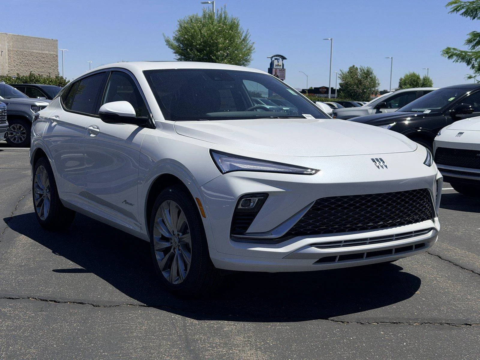 New 2026 White Frost Tricoat Buick Avenir image 1