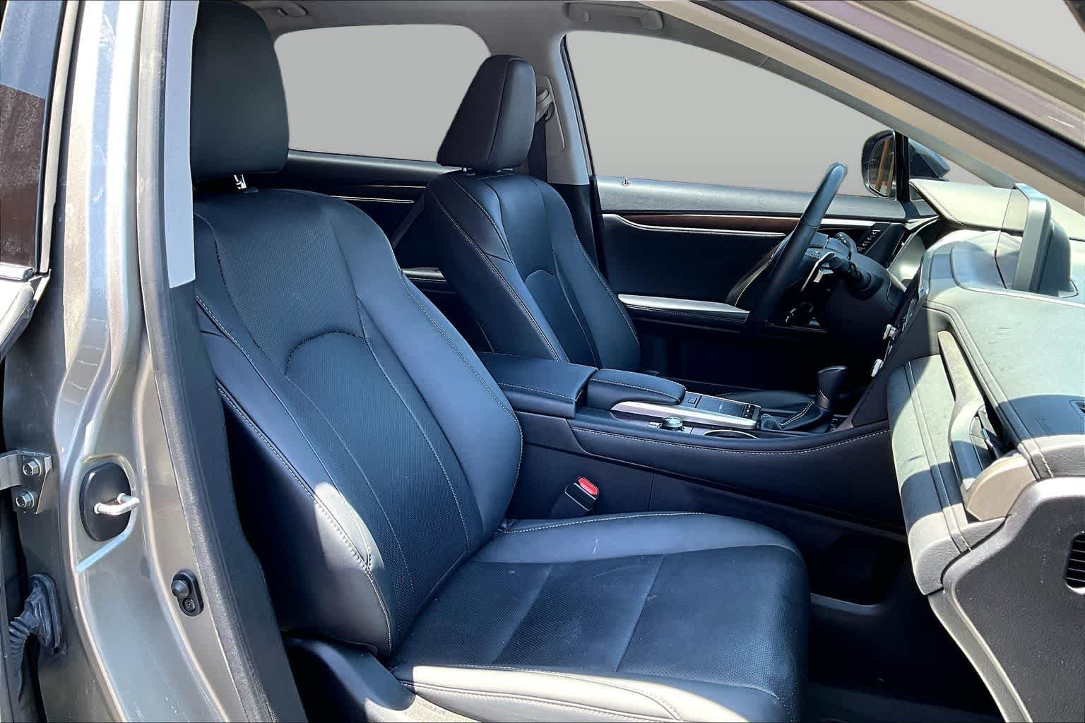 Certified Used 2022 Atomic Silver Lexus  image 9