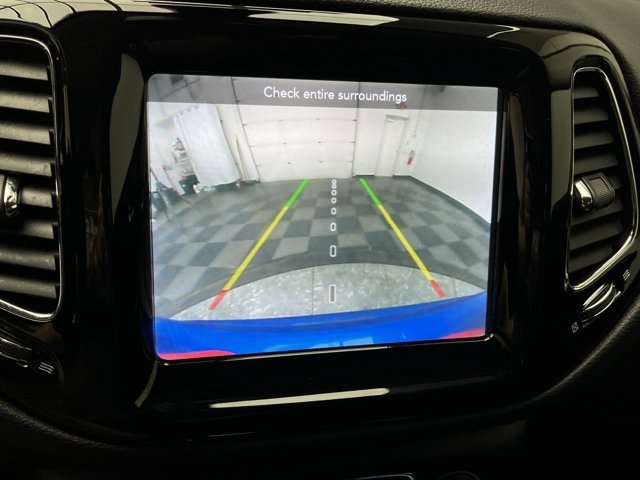 Used 2019 Laser Blue Pearlcoat Jeep Limited image 5