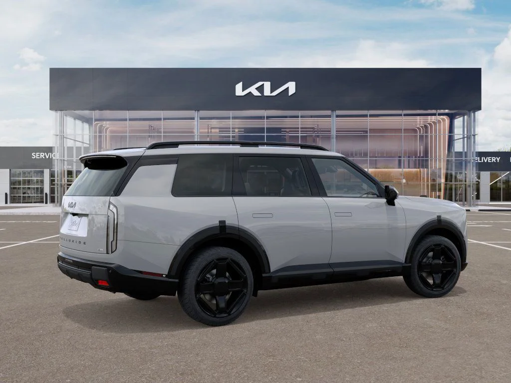 New 2027 Wolf Gray Kia X-Line SX image 6