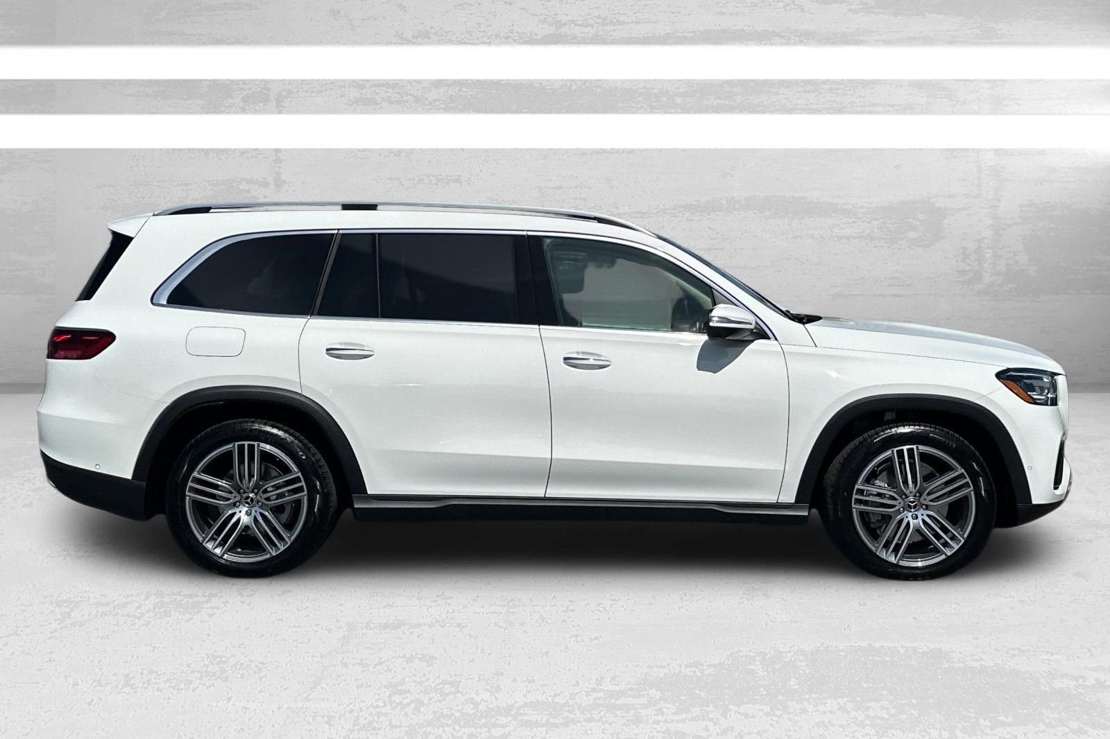 New 2026 White Mercedes-Benz GLS 450 image 3