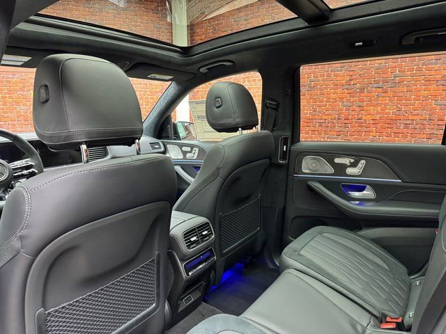New 2026 MANUFAKTUR Silicon Grey Mercedes-Benz GLS 63 AMG® image 57