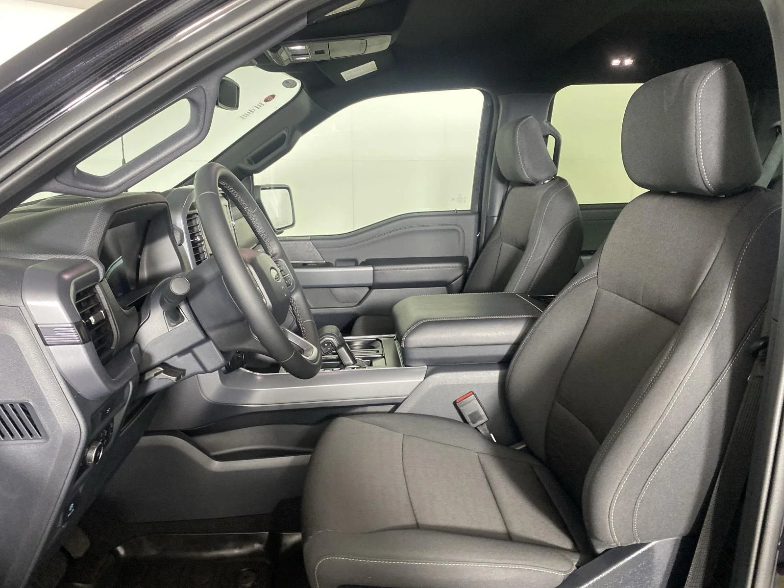 Used 2026 Agate Black Ford XLT image 10