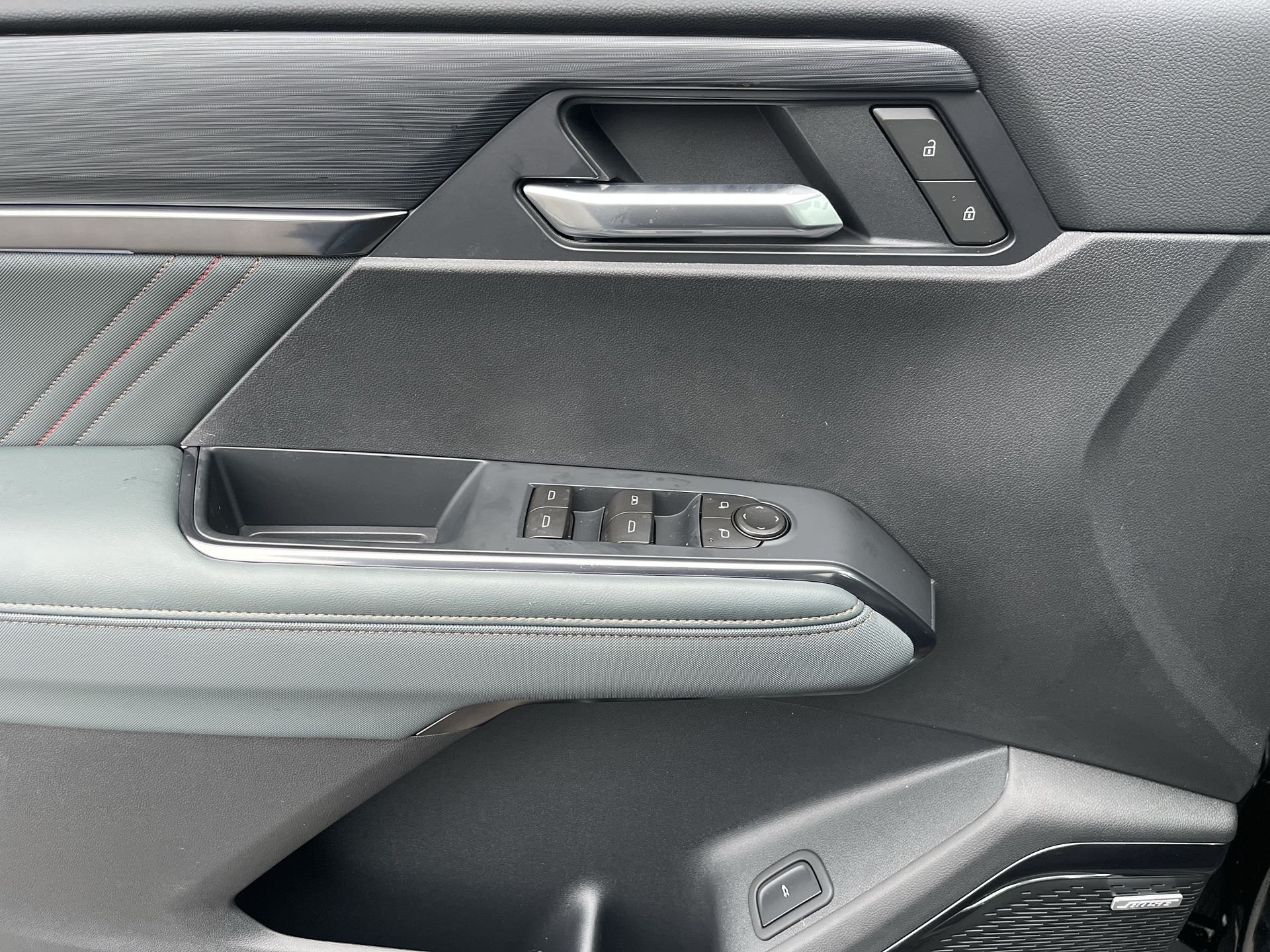 2026 GMC Acadia AT4 - Photo 57