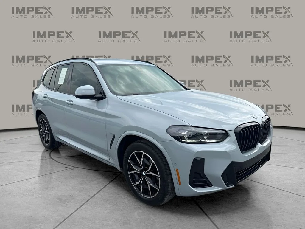 Used 2024 Gray BMW sDrive30i image 7