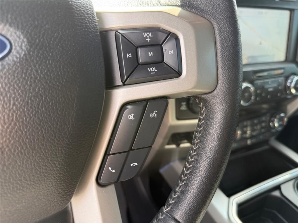 Used 2020 White Ford Lariat image 26