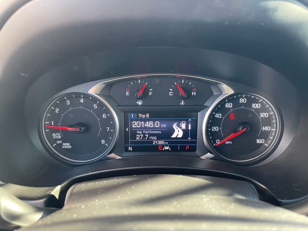 Certified Used 2023 Marine Metallic GMC SLE image 18