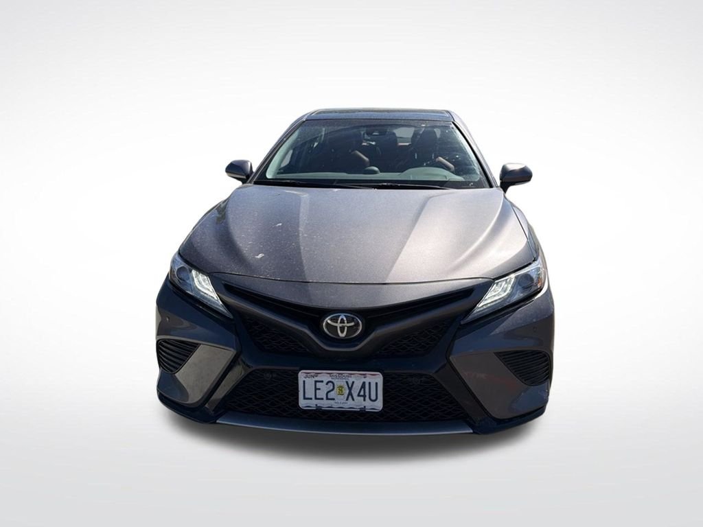 Used 2018 Toyota Camry XSE with VIN 4T1B61HK8JU619048 for sale in Kansas City