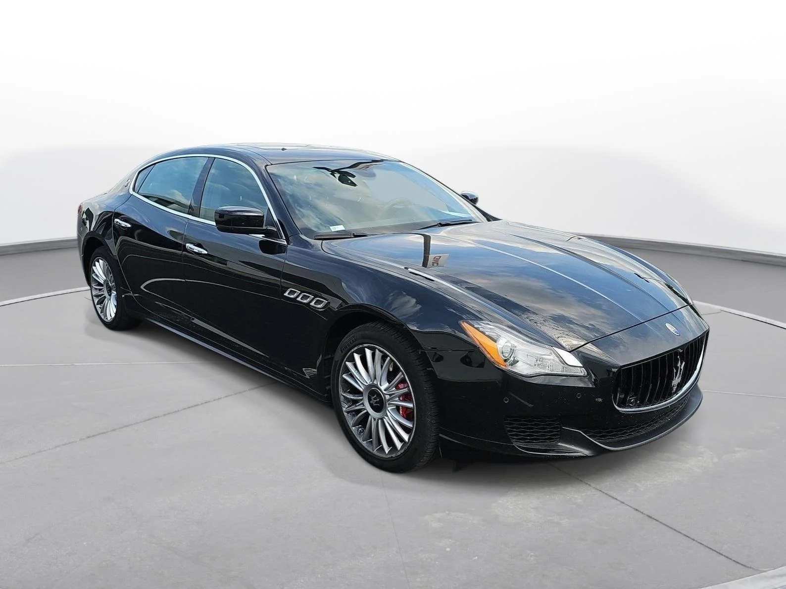 Used 2014 Black Maserati S Q4 image 3