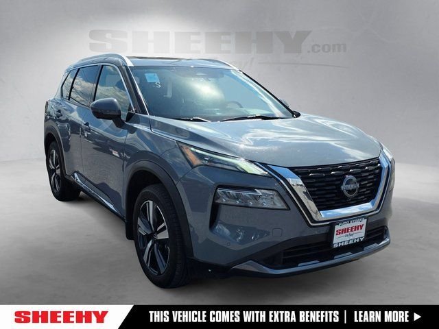 Used 2023 Gray Nissan SL image 1