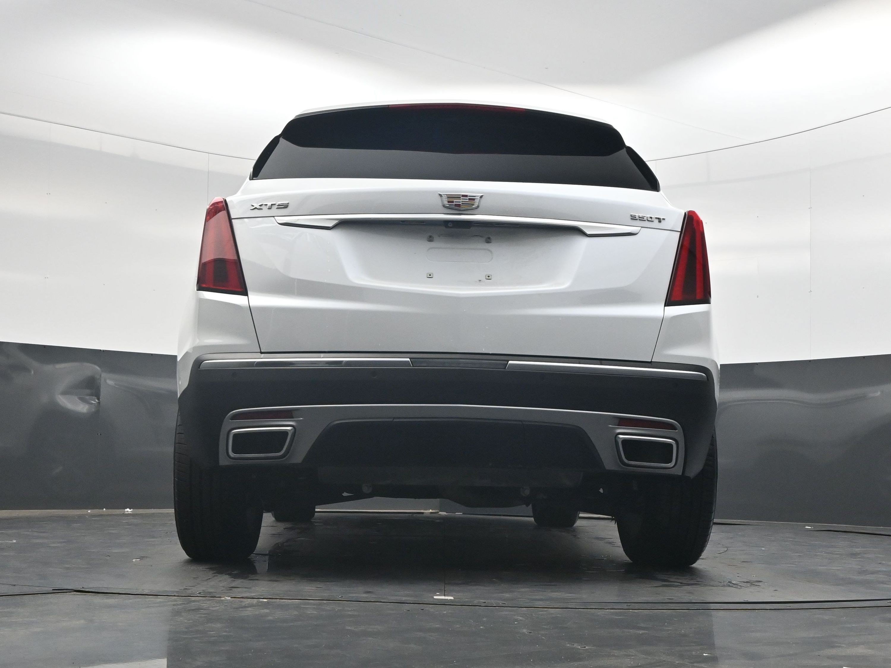 Used 2024 Crystal White Tricoat Cadillac FWD Premium Luxury image 29