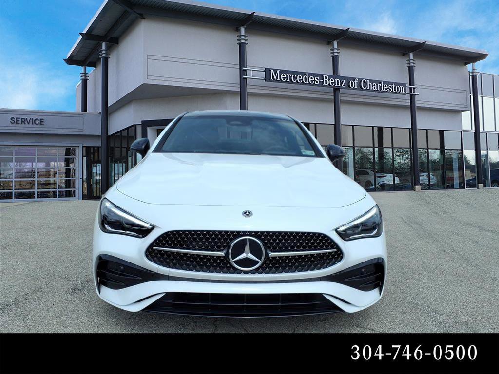 New 2026 MANUFAKTUR Moonlight White Metallic Mercedes-Benz CLE 300 image 8