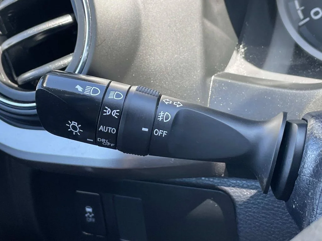 Used 2022 Gray Toyota SR5 image 31