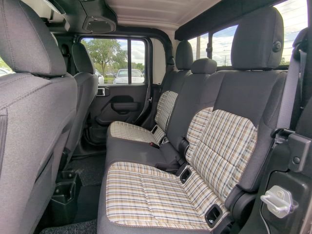 New 2026 Granite Crystal Metallic Clear-Coat Exterior Paint Jeep 85th Anniversary Edition image 15