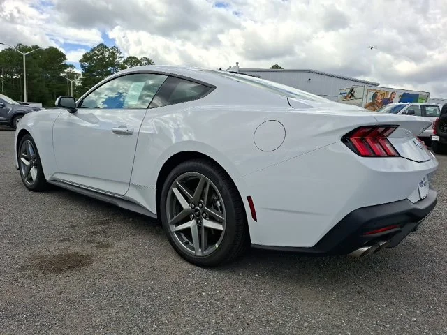 New 2026 Oxford White Ford EcoBoost® Fastback image 5