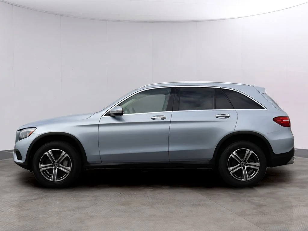 Used 2018 Diamond Silver Metallic Mercedes-Benz GLC 300 image 4