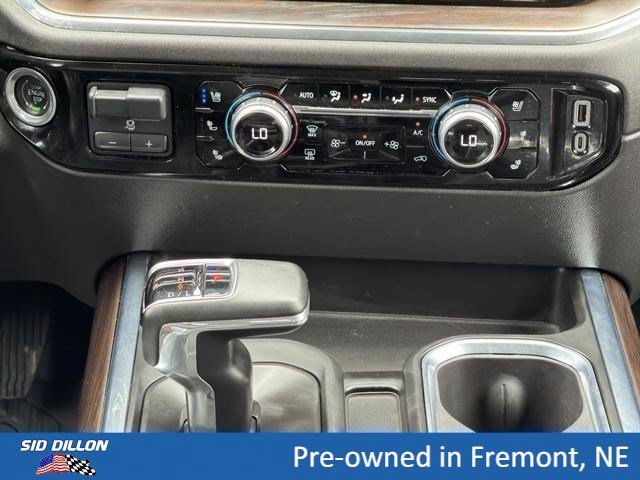 Used 2024 Onyx Black GMC SLT image 11