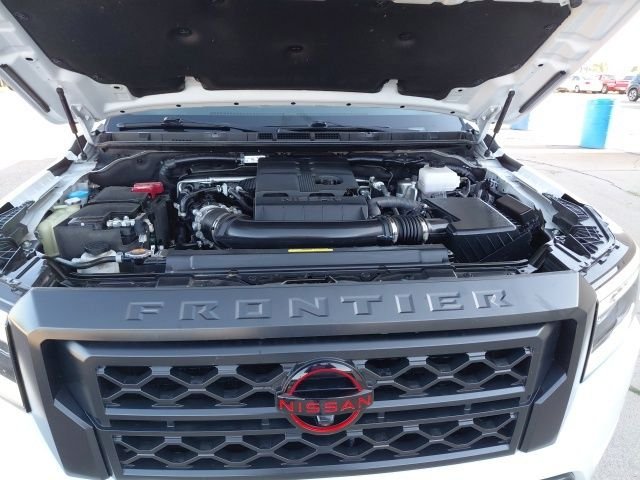 Used 2023 Glacier White Nissan PRO-4X image 39