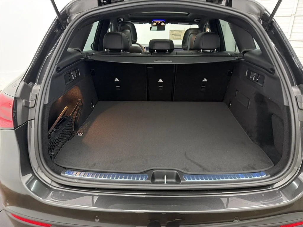 Used 2026 Gray Mercedes-Benz GLC 300 image 24