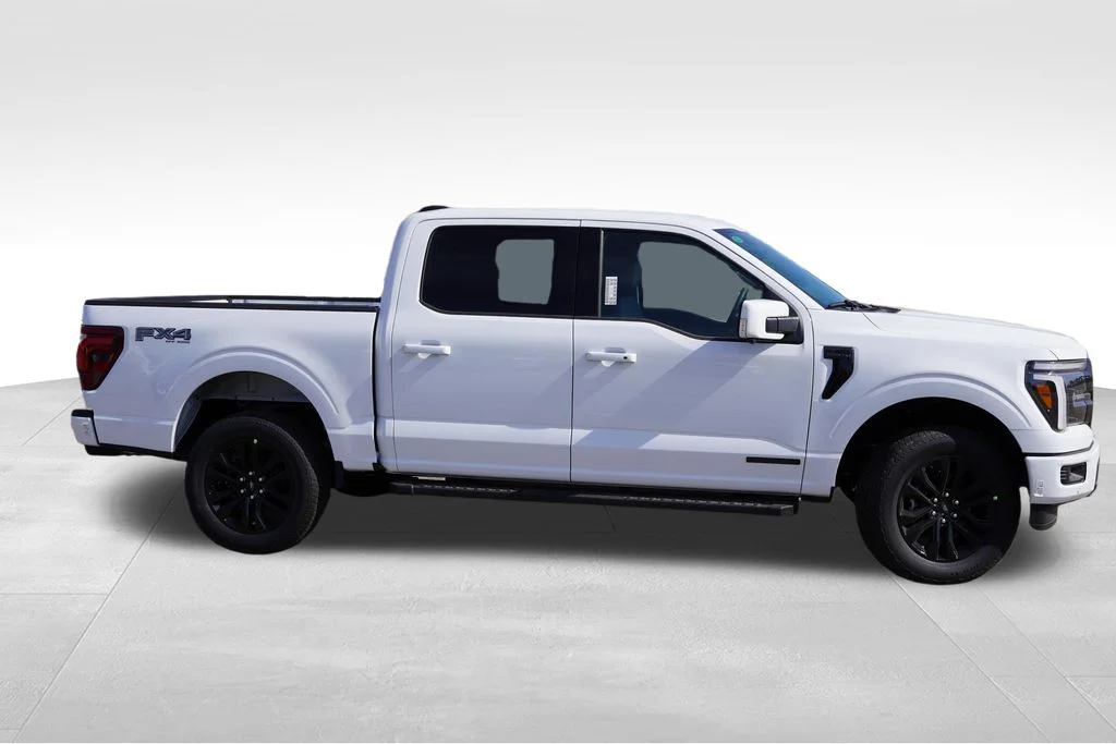 New 2026 Oxford White Ford Lariat image 2