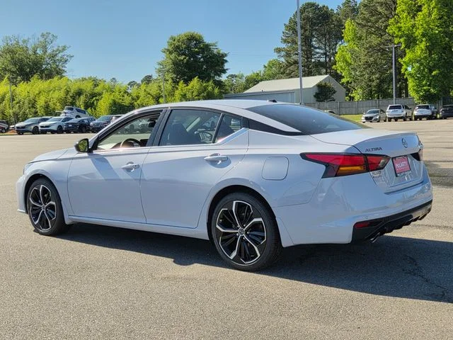 New 2026 Gray Nissan 2.5 SR image 3