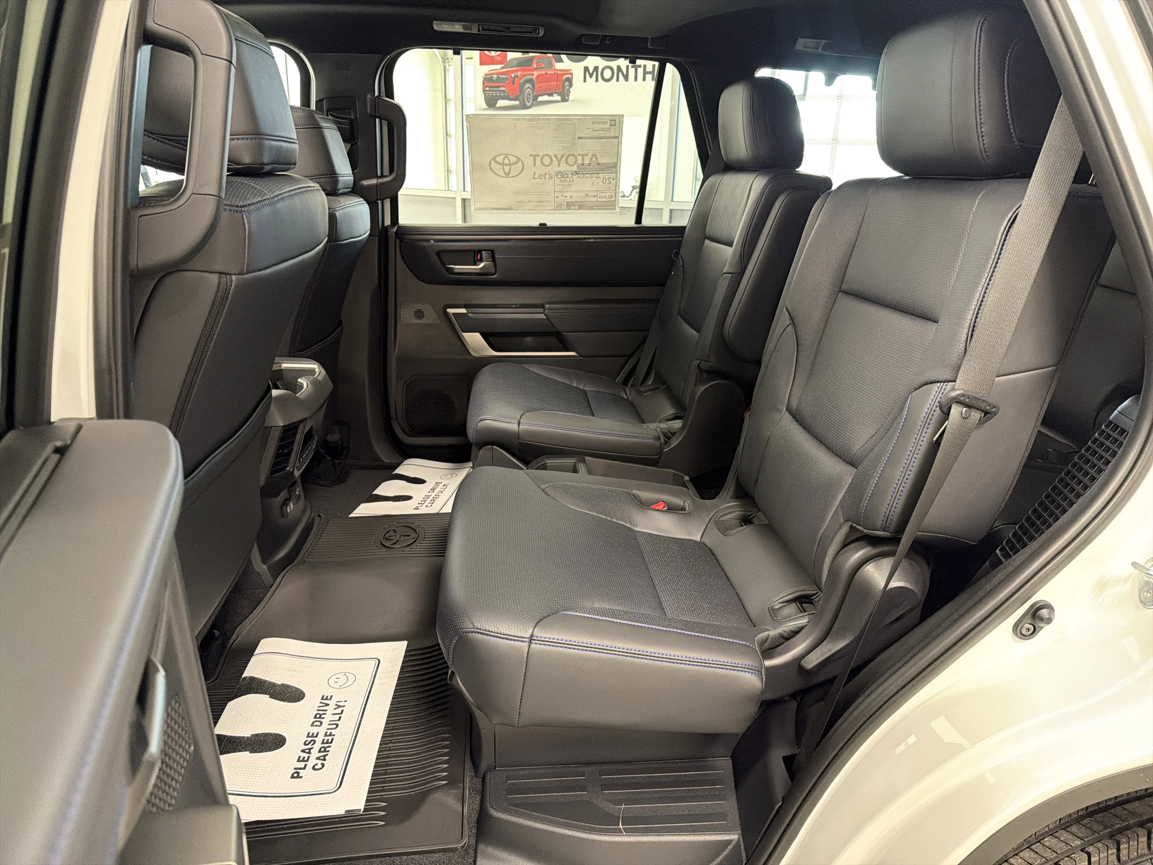 2026 Toyota Sequoia Platinum - Photo 32