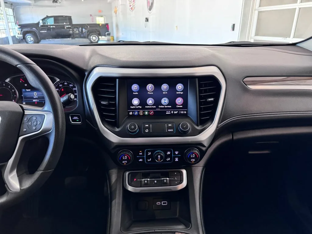 2023 GMC Acadia SLE - Photo 18