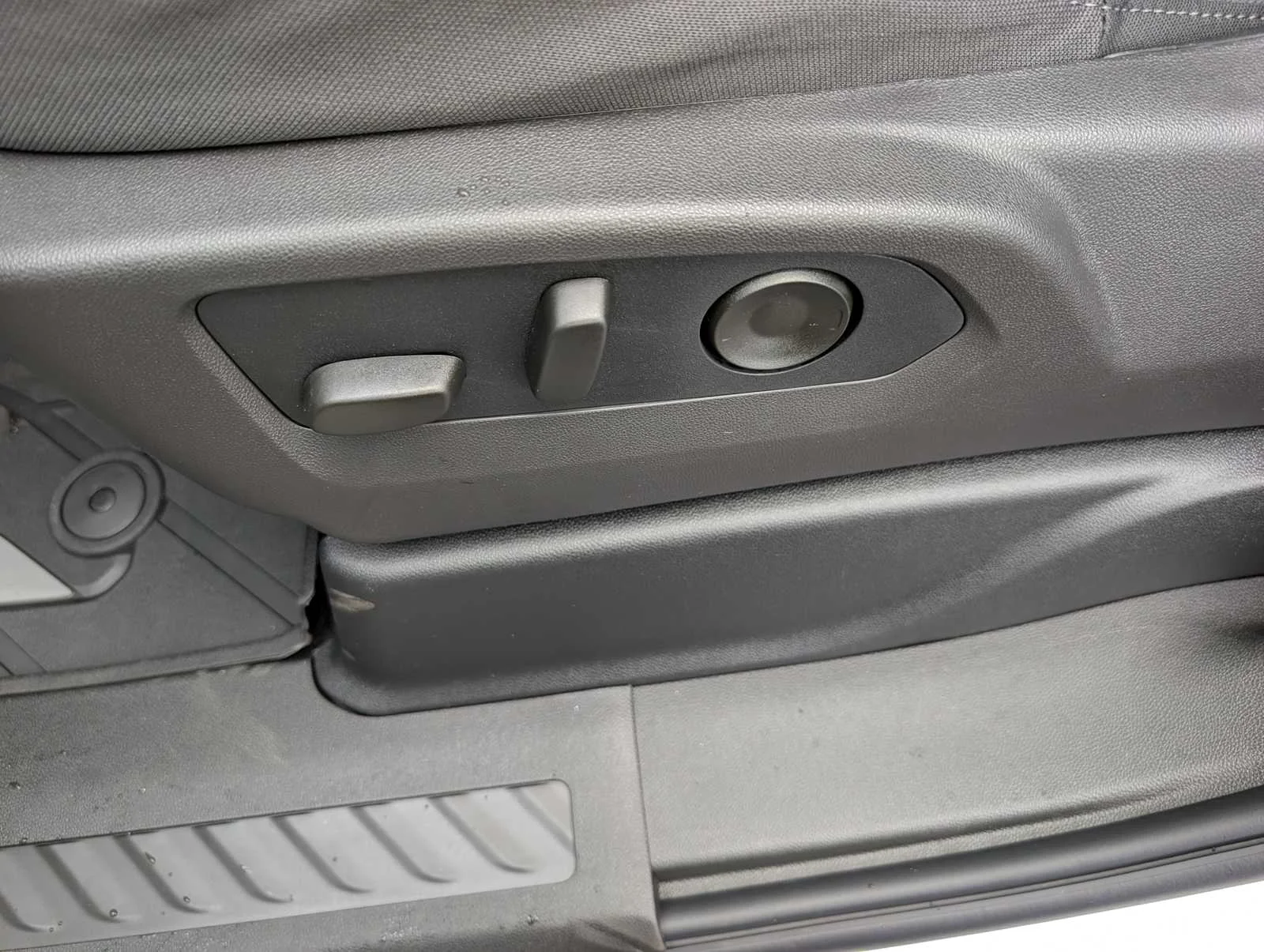 2026 Chevrolet Tahoe LS - Photo 30