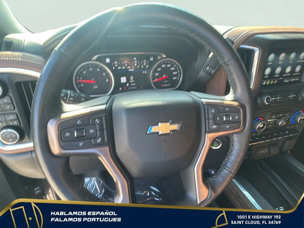 Used 2022 Oxford Brown Metallic Chevrolet High Country image 19