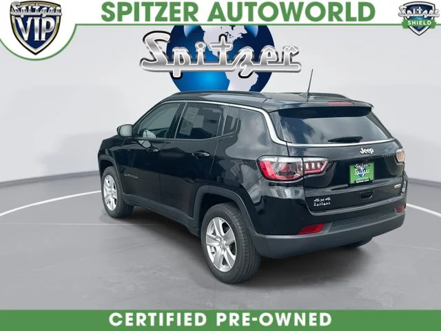 Used 2022 Black Jeep Latitude image 7