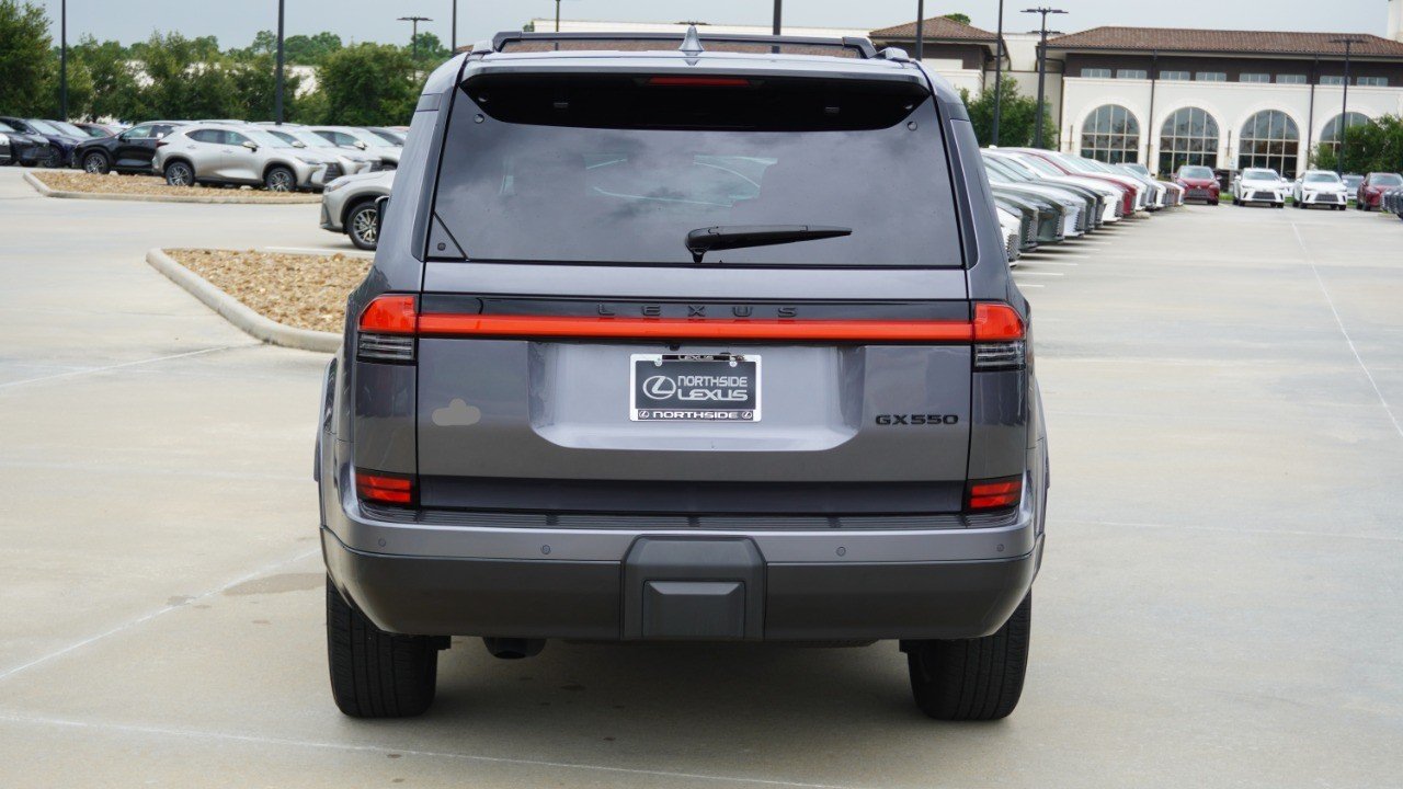 Used 2024 Gray Lexus GX 550 Luxury image 7