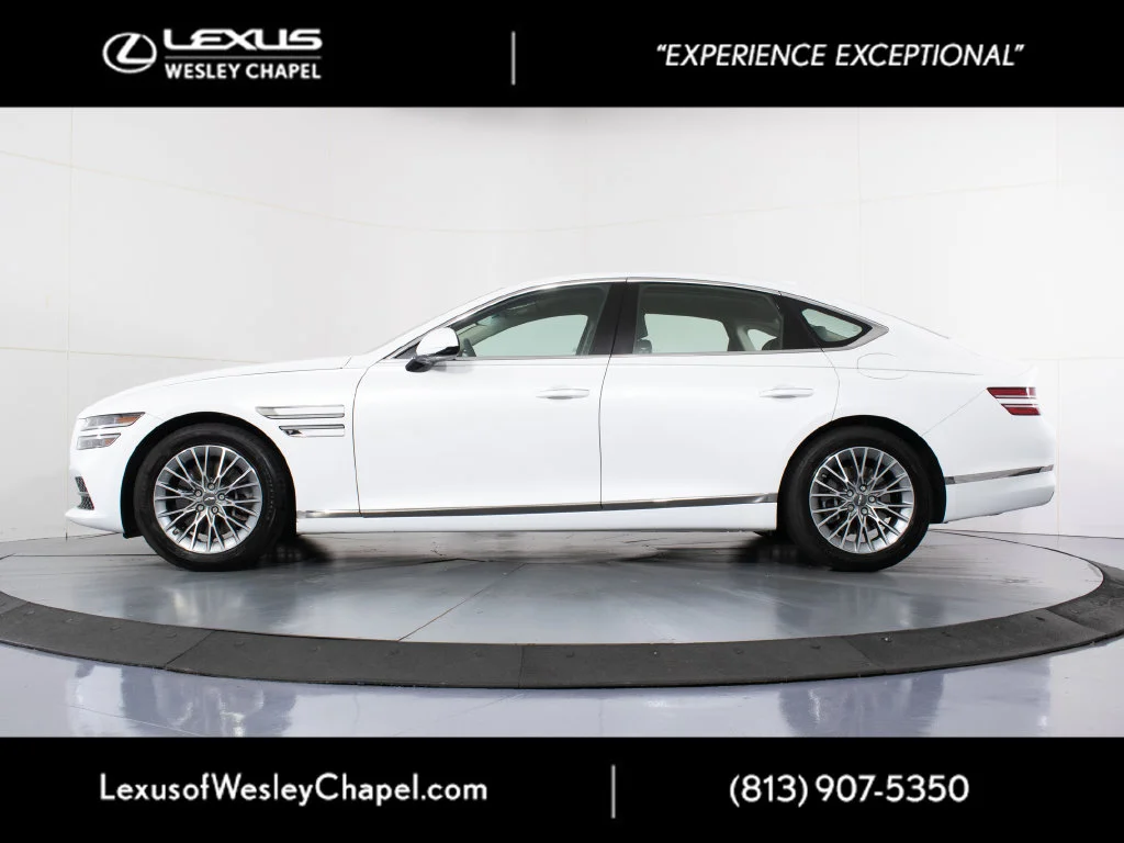 Used 2024 White Genesis 2.5T image 5