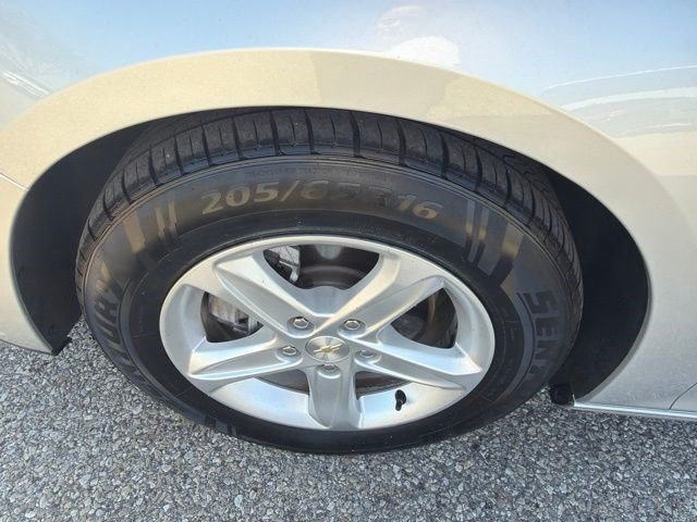 Used 2020 Silver Ice Metallic Chevrolet LS image 10