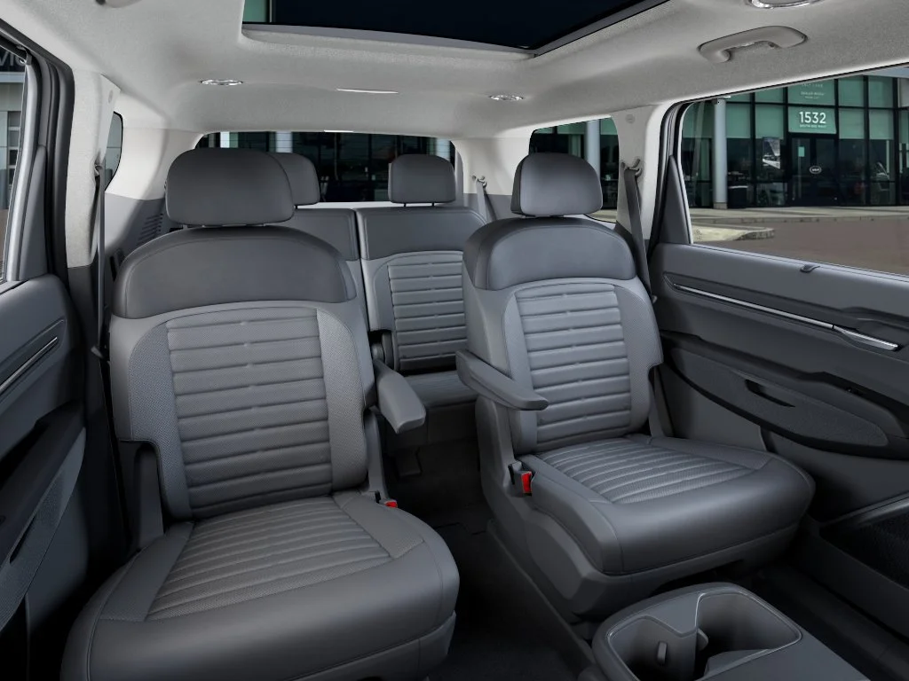 New 2026 Wolf Gray Kia Land AWD image 16