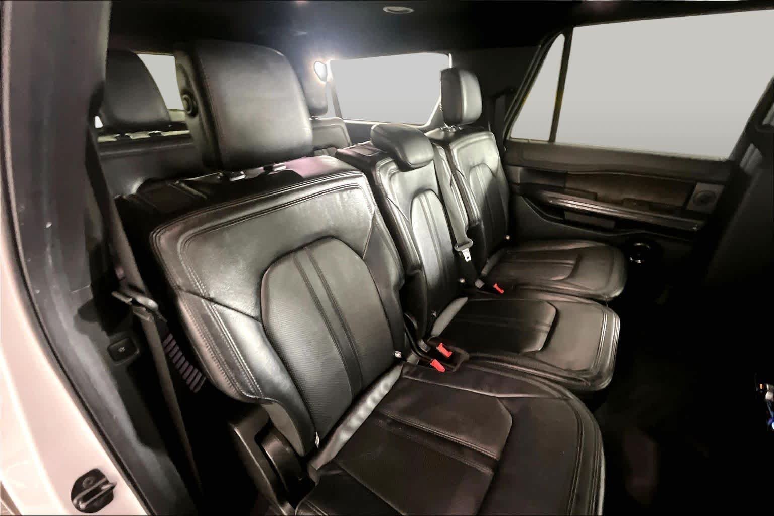 Used 2019 Oxford White Ford Limited image 19