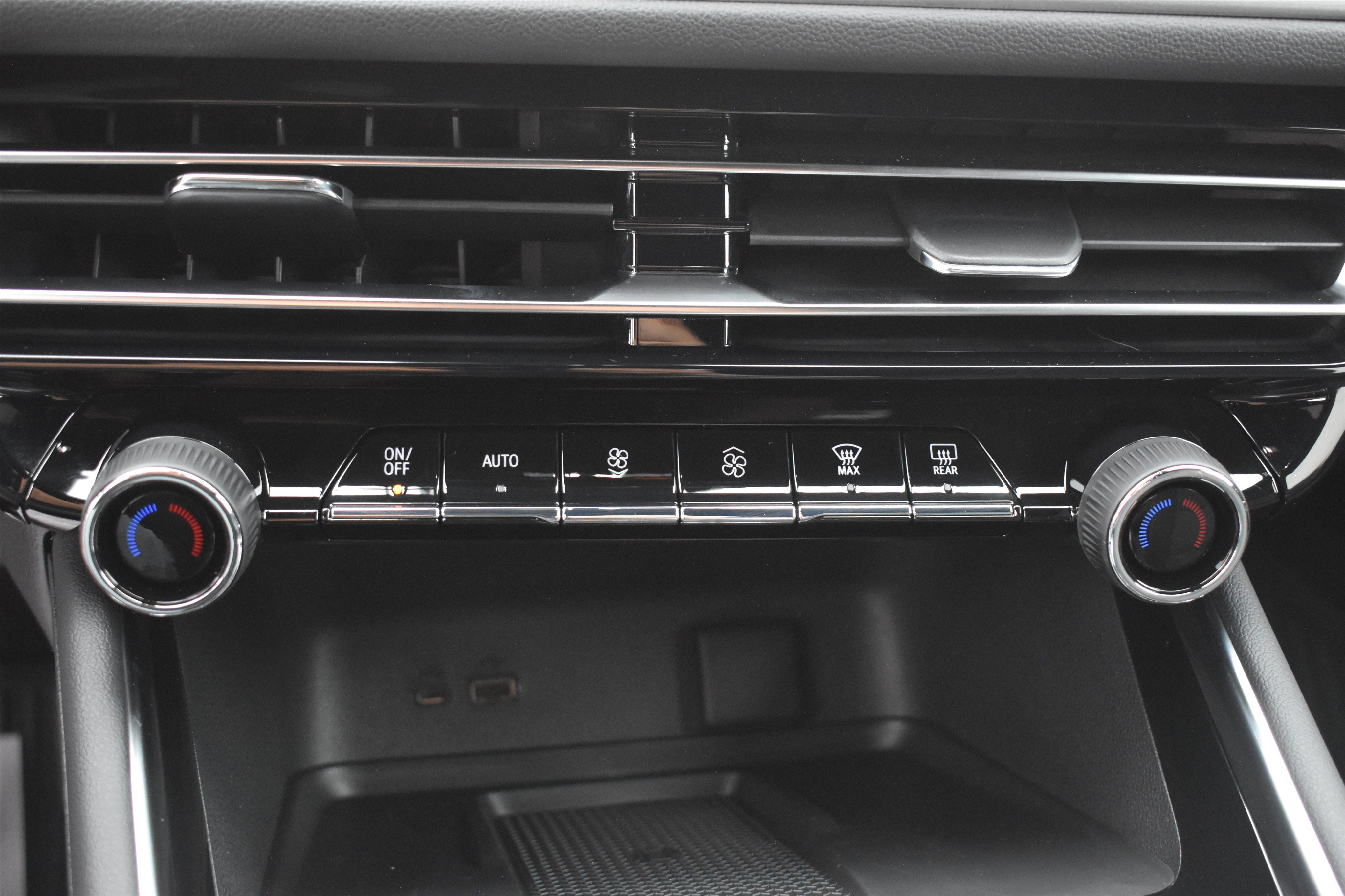 2026 Chevrolet Traverse LT - Photo 27
