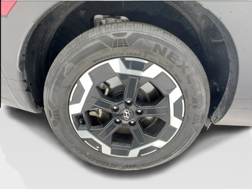 Used 2026 White Hyundai SEL image 14