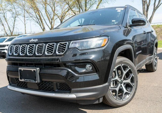 2026 Jeep Compass Limited 4X4's photo