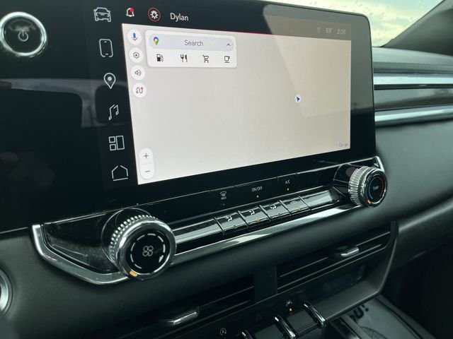 Used 2024 White GMC Elevation image 18